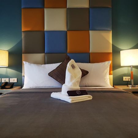 Yes Hotel Pandi Bulacan ภายนอก รูปภาพ