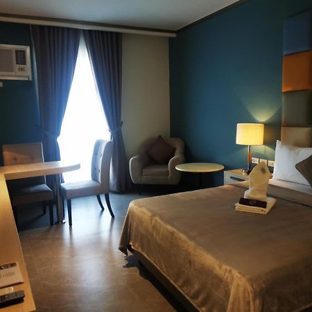 Yes Hotel Pandi Bulacan ภายนอก รูปภาพ