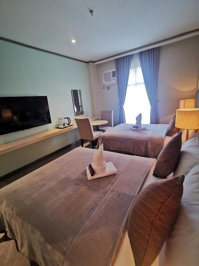Yes Hotel Pandi Bulacan ภายนอก รูปภาพ